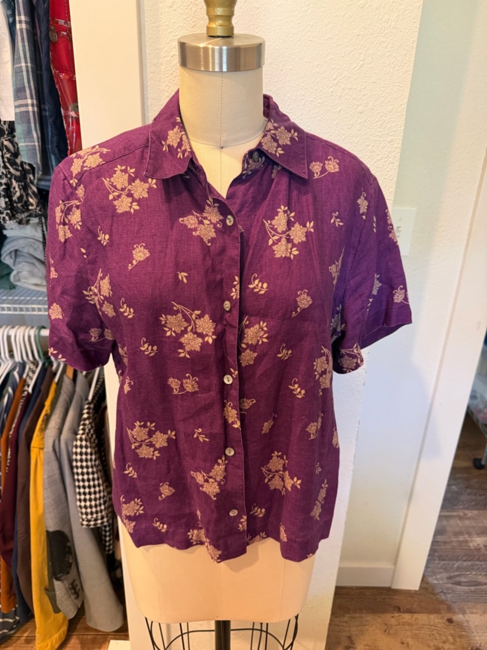 Marsh Landing Purple Linen Floral Button Down Short Sleeved Shirt